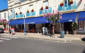 Cafe De Paris